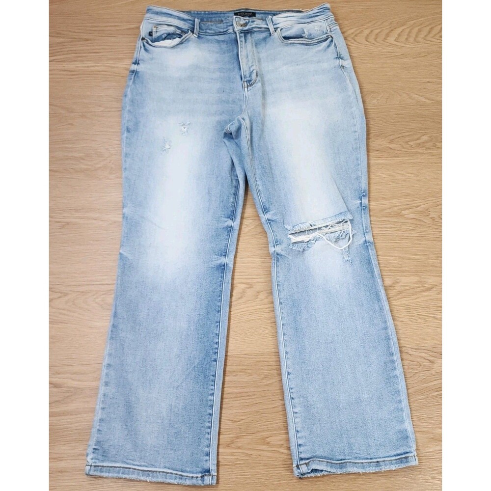 Judy Blue Mid Rise Denim Jeans 18W Distressed Straight Leg Light Wash Denim